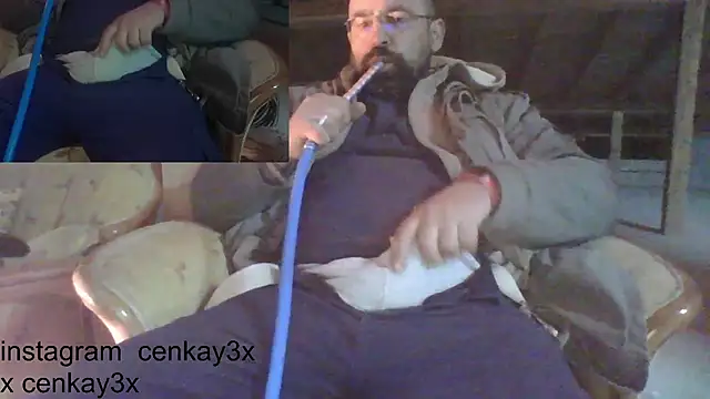 Snapshot of masculine_bear_daddy chatting on February 18, 7:09 pm masculine bear daddy online show from February 18, 7:09 pm