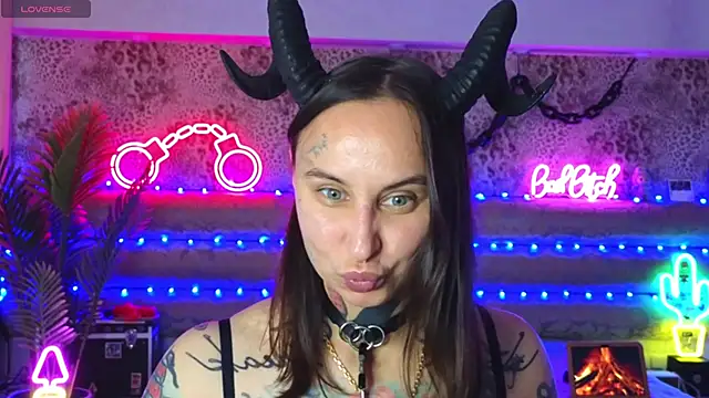 Snapshot of Cool_Freak_ chatting on May 15, 10:00 am Cool Freak online show from May 15, 10:00 am