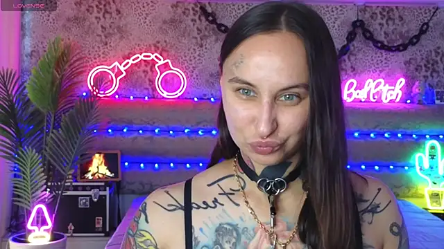 Snapshot of Cool_Freak_ chatting on July 26, 10:22 am Cool Freak online show from July 26, 10:22 am