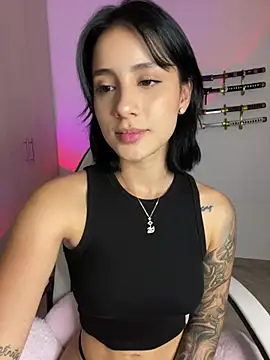 Snapshot of Ale_Lewis chatting on January 25, 12:17 am Ale Lewis online show from January 25, 12:17 am