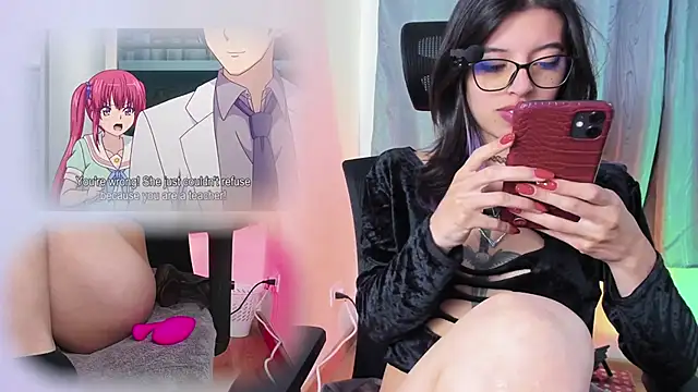 Snapshot of NanaRott chatting on February 5, 12:53 am NanaRott online show from February 5, 12:53 am