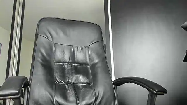 MichaelMasterss online show from January 13, 11:27 pm