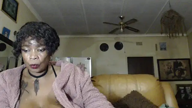 Gucci Bx online show from March 11, 9:21 pm