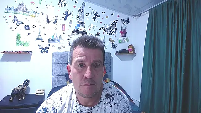 Snapshot of amaya_627 chatting on August 6, 1:29 am amaya 627 online show from August 6, 1:29 am