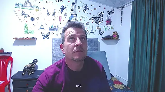 Snapshot of amaya_627 chatting on August 7, 2:24 am amaya 627 online show from August 7, 2:24 am
