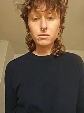 mossy kiss online show from February 21, 6:59 pm