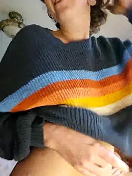 mossy kiss online show from September 29, 3:28 pm