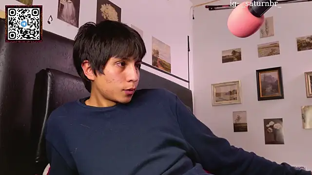 Snapshot of seraph1n chatting on March 7, 10:24 am seraph1n online show from March 7, 10:24 am