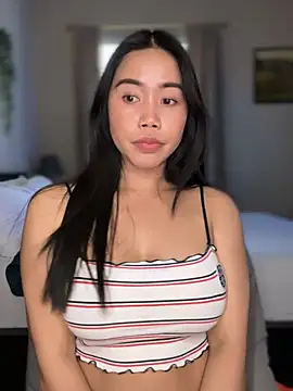 Snapshot of JazzieXo chatting on December 7, 8:27 pm JazzieXo online show from December 7, 8:27 pm