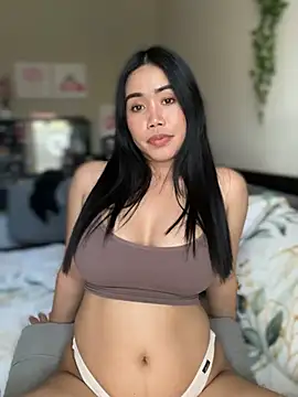 Snapshot of JazzieXo chatting on December 9, 9:26 pm JazzieXo online show from December 9, 9:26 pm