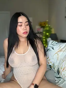 Snapshot of JazzieXo chatting on December 13, 9:30 pm JazzieXo online show from December 13, 9:30 pm