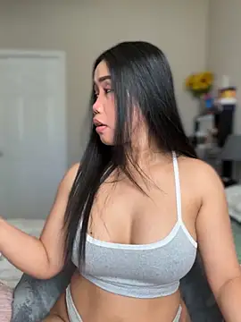 Snapshot of JazzieXo chatting on March 5, 8:00 pm JazzieXo online show from March 5, 8:00 pm