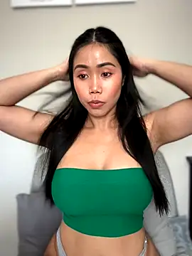 Snapshot of JazzieXo chatting on October 2, 6:48 pm JazzieXo online show from October 2, 6:48 pm