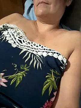 gabiTetas online show from October 8, 8:28 pm