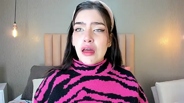 Alexa Thaylor  online show from January 29, 2:10 pm