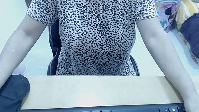 Valentina lara01 online show from November 29, 11:30 pm