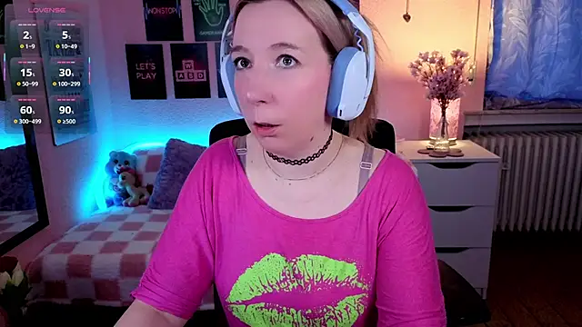 JustKerry online show from February 13, 7:48 am