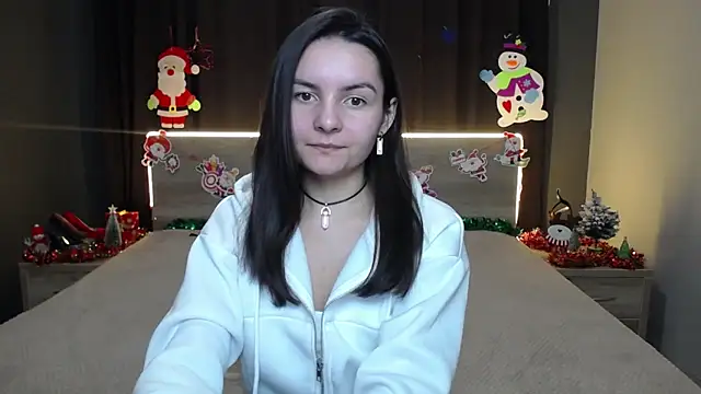 JasmineAsha online show from December 20, 7:15 am