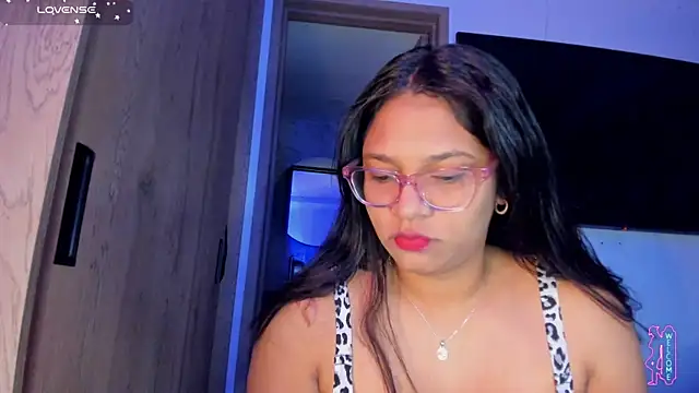 Snapshot of iriss_25 chatting on July 14, 9:36 am iriss 25 online show from July 14, 9:36 am