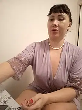 Snapshot of ROXOLANAA_SEXY chatting on March 2, 5:47 pm ROXOLANAA SEXY online show from March 2, 5:47 pm