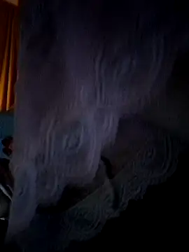 Snapshot of ROXOLANAA_SEXY chatting on March 6, 11:42 pm ROXOLANAA SEXY online show from March 6, 11:42 pm