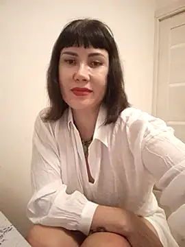 Snapshot of ROXOLANAA_SEXY chatting on March 8, 10:24 pm ROXOLANAA SEXY online show from March 8, 10:24 pm