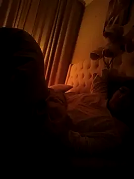 Snapshot of ROXOLANAA_SEXY chatting on March 18, 6:25 am ROXOLANAA SEXY online show from March 18, 6:25 am
