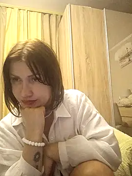 Snapshot of ROXOLANAA_SEXY chatting on September 17, 11:50 pm ROXOLANAA SEXY online show from September 17, 11:50 pm