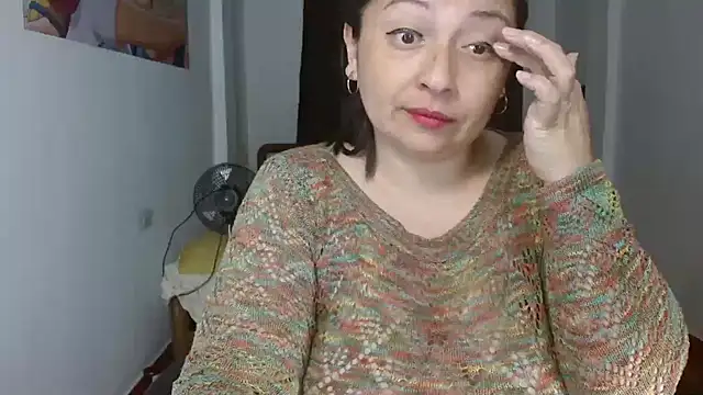 Victoriaevans1 online show from February 13, 4:36 pm