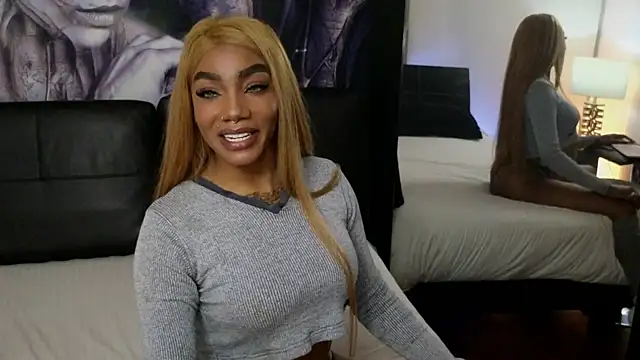 emely brandon online show from November 17, 3:01 am