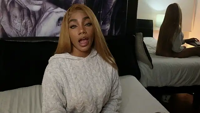 emely brandon online show from November 22, 4:22 am