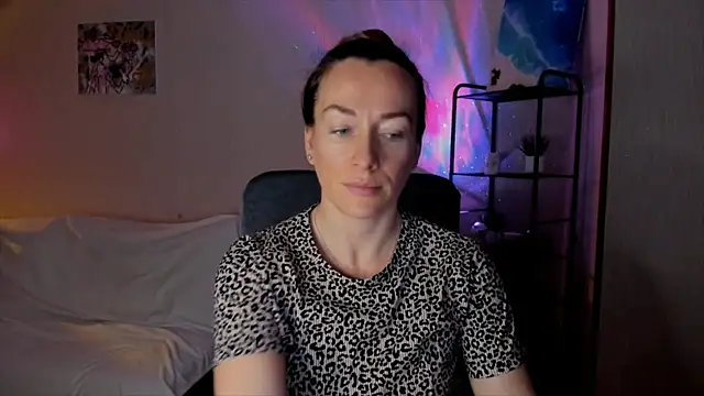 RebeccaMartinez online show from December 1, 7:24 am