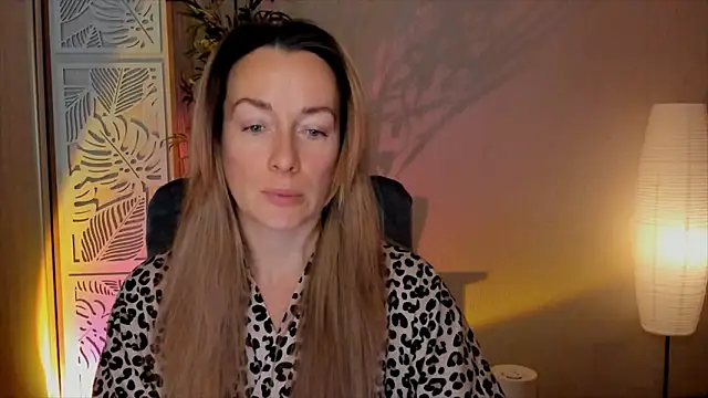 RebeccaMartinez online show from February 13, 6:53 am