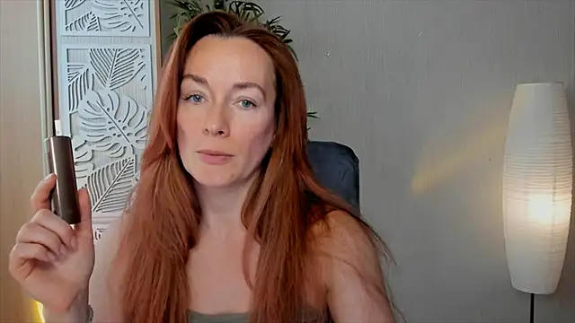 RebeccaMartinez online show from April 5, 7:27 am