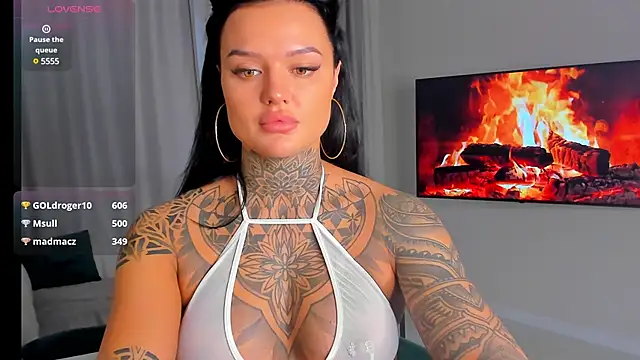 Snapshot of pantera_flashh chatting on February 19, 12:00 pm pantera flashh online show from February 19, 12:00 pm