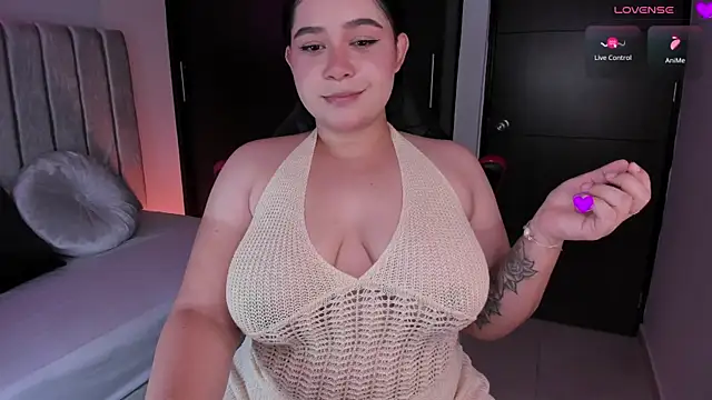 daniela hornny online show from March 2, 3:34 am