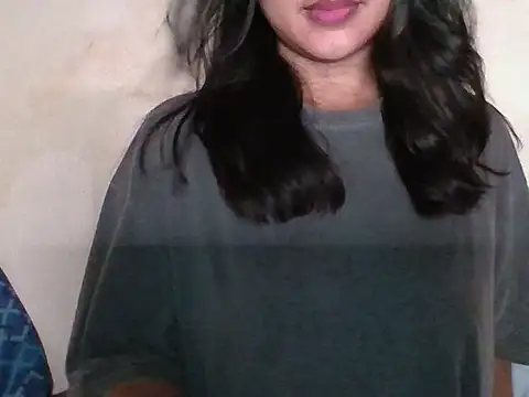 Snapshot of _smiling4u_ chatting on May 6, 6:57 pm smiling4u online show from May 6, 6:57 pm