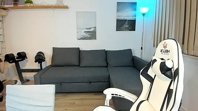 PollyFlame online show from January 24, 10:51 pm