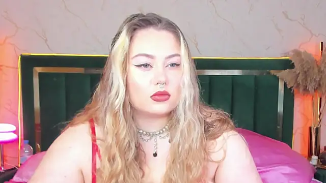Snapshot of rosal1a chatting on July 14, 6:24 pm rosal1a online show from July 14, 6:24 pm