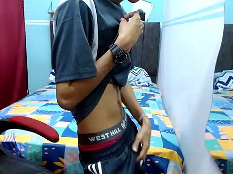 Snapshot of Angelstripboy chatting on March 9, 7:12 am Angelstripboy online show from March 9, 7:12 am