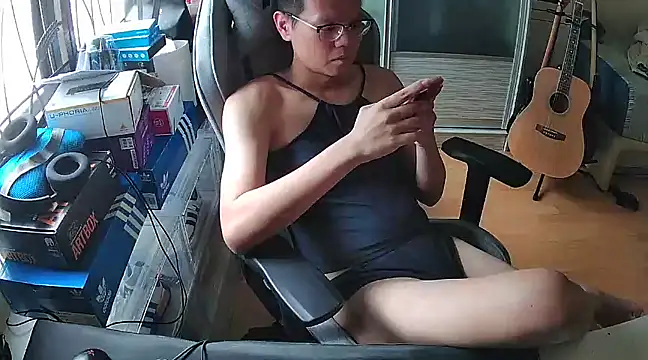 Snapshot of swimsuitloves chatting on March 23, 7:31 am swimsuitloves online show from March 23, 7:31 am