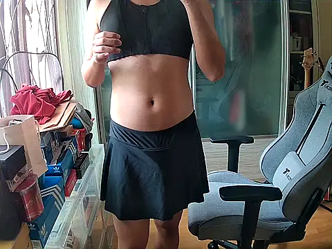 Snapshot of swimsuitloves chatting on October 24, 3:14 am swimsuitloves online show from October 24, 3:14 am