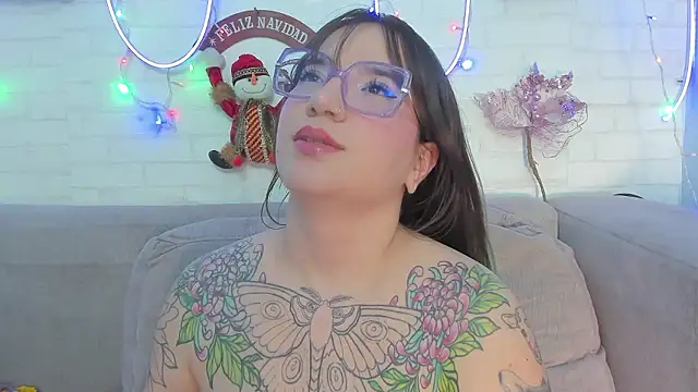 Snapshot of DEVA_BLUE_ chatting on December 8, 8:51 am DEVA BLUE  online show from December 8, 8:51 am