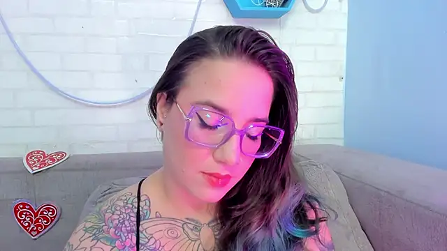 Snapshot of DEVA_BLUE_ chatting on February 18, 3:42 am DEVA BLUE  online show from February 18, 3:42 am