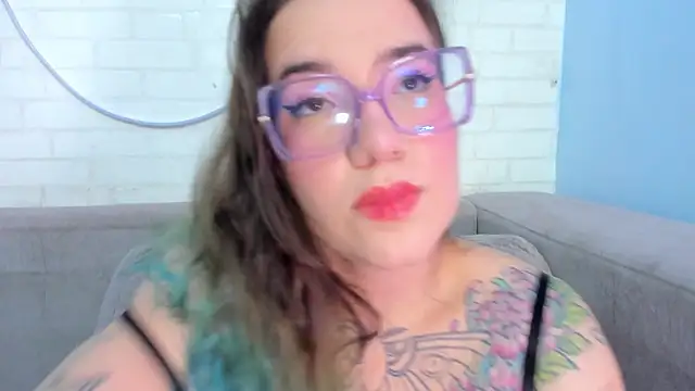 Snapshot of DEVA_BLUE_ chatting on February 26, 5:31 am DEVA BLUE  online show from February 26, 5:31 am