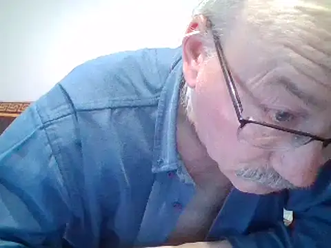 cumloverboyxx69 online show from February 22, 4:18 am