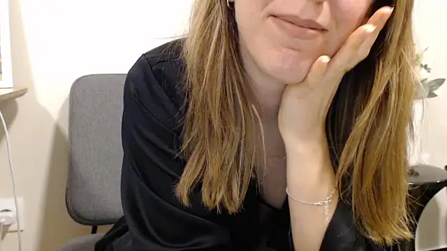 ninfa2000 online show from February 21, 9:05 pm