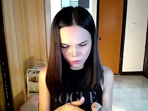 Snapshot of katie_white chatting on June 26, 7:57 am katie white online show from June 26, 7:57 am