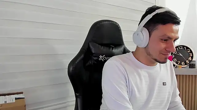 Rick Diesel  online show from November 4, 3:49 am