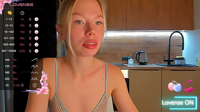 Olivia Bells online show from October 8, 9:12 pm